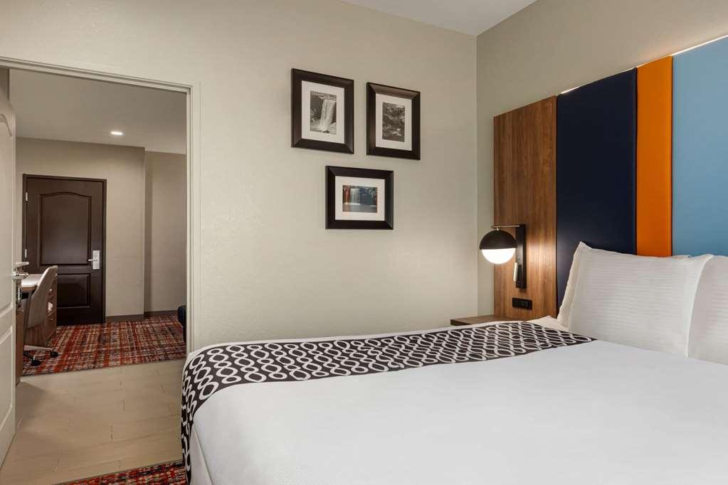 Отель La Quinta By Wyndham Oxford - Anniston Номер фото