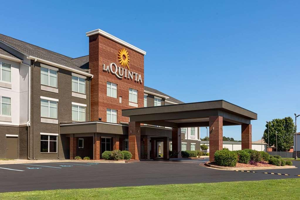Отель La Quinta By Wyndham Oxford - Anniston Экстерьер фото