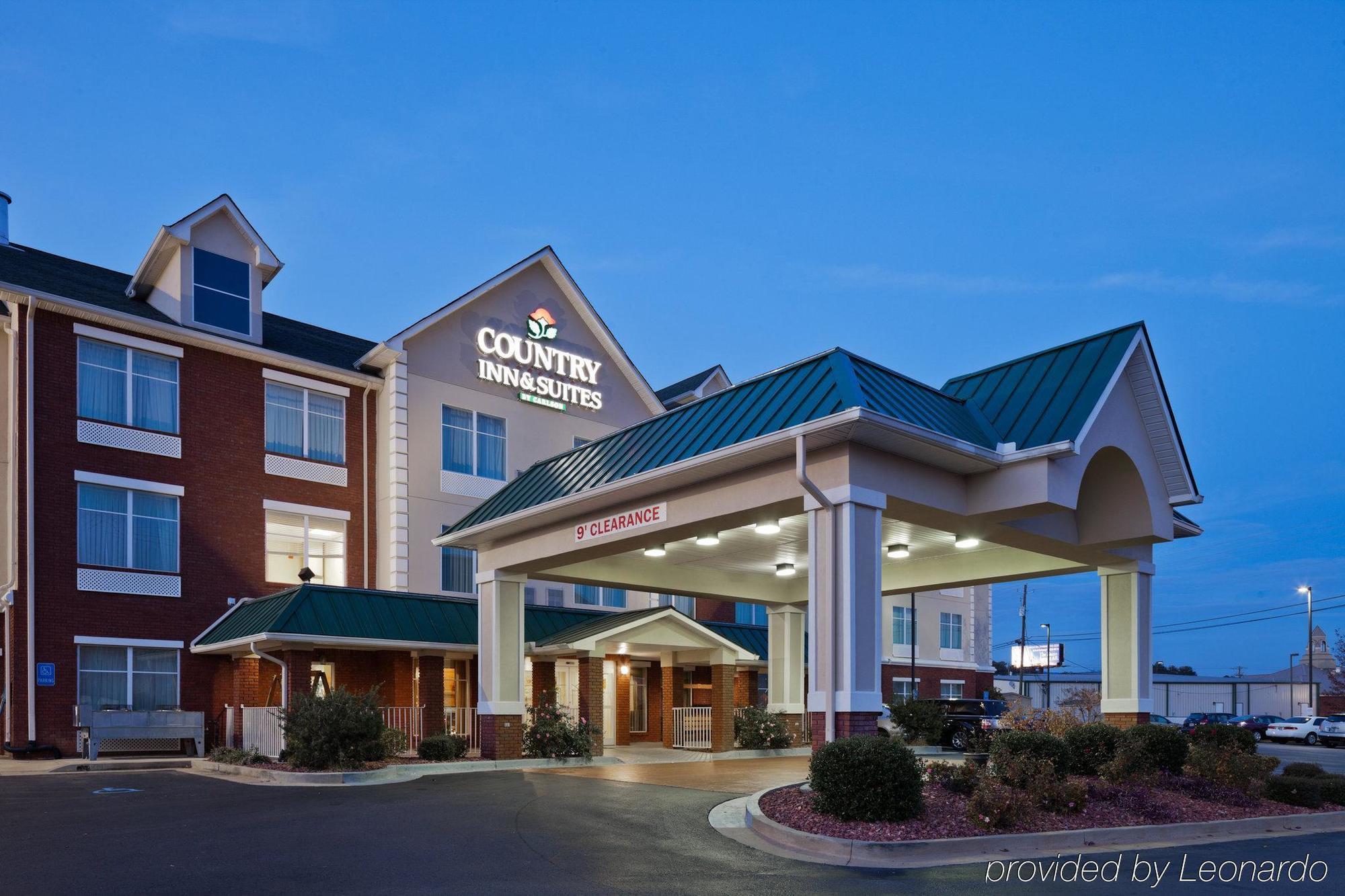 Отель La Quinta By Wyndham Oxford - Anniston Экстерьер фото